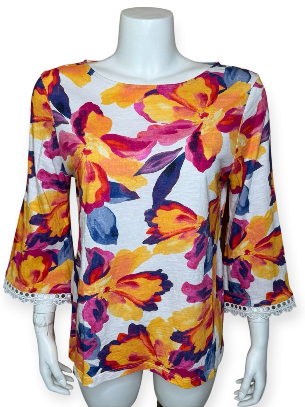 Chico’s Floral Crochet-Trim Slub Knit Top Tee Size 1 Medium Multicolor